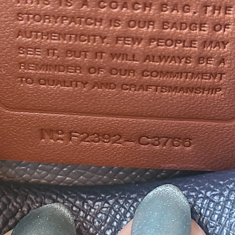 COACH Willow Bucket Bag In Color block Leather with matching wallet - Picture 9 of 14
